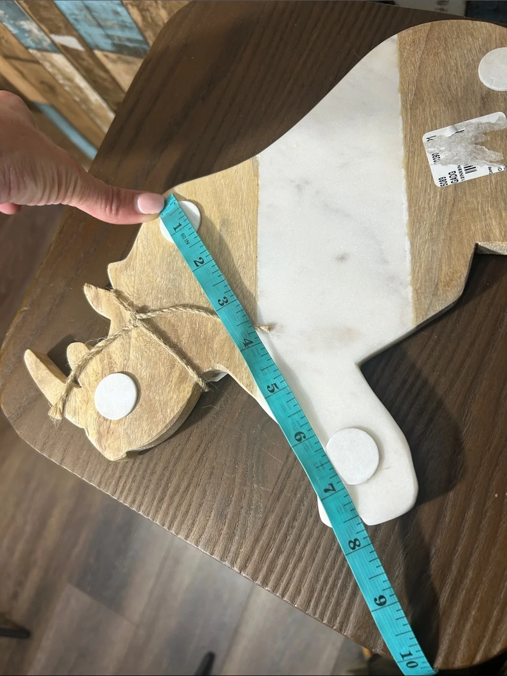 Wooden Rhino cutting board in Natural Wood & marble